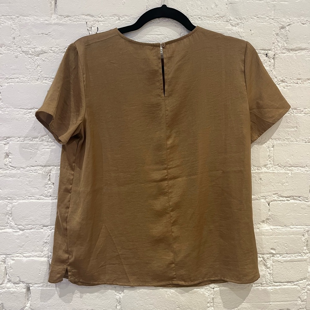 Banana Republic Satin Effect Tan Blouse T-Shirt - Picture 5 of 5